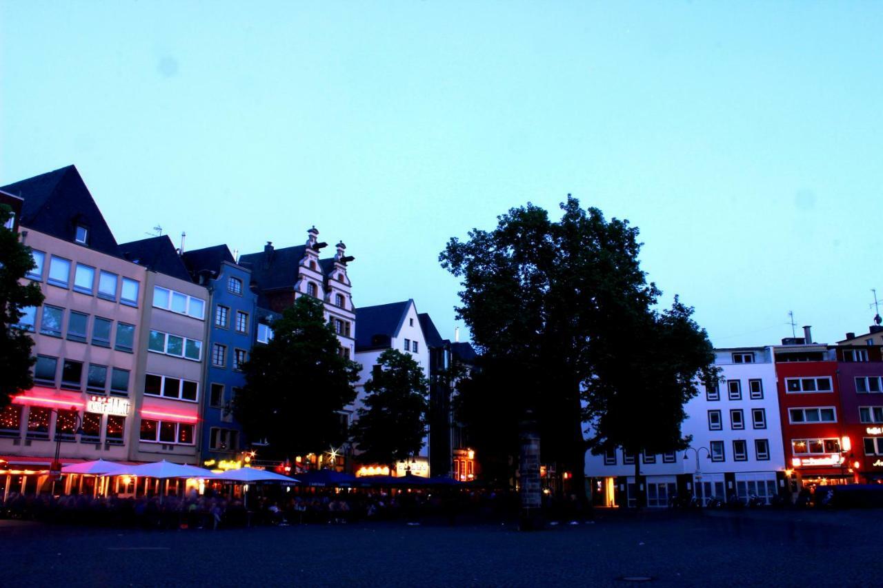 Koncept Hotel Zum Kostbaren Blut Kolín nad Rýnem Exteriér fotografie